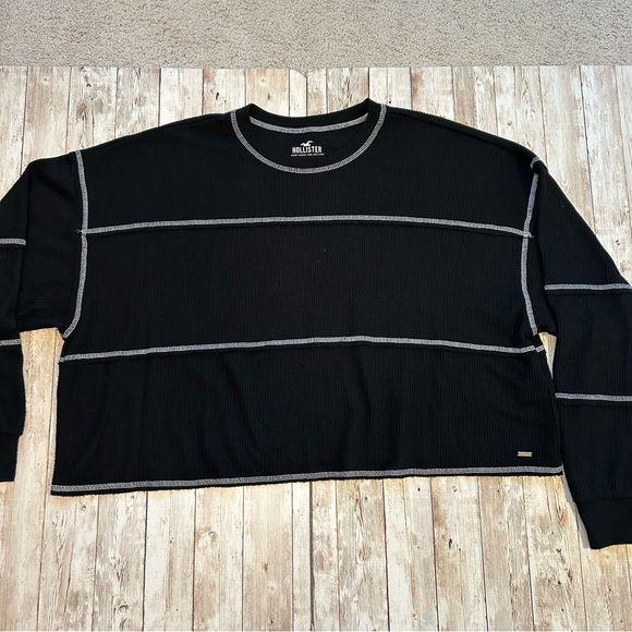 “Hollister” waffle cropped top w/raw edge & contrast stitching -jr sz L - Picture 6 of 13